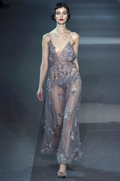 Look 49